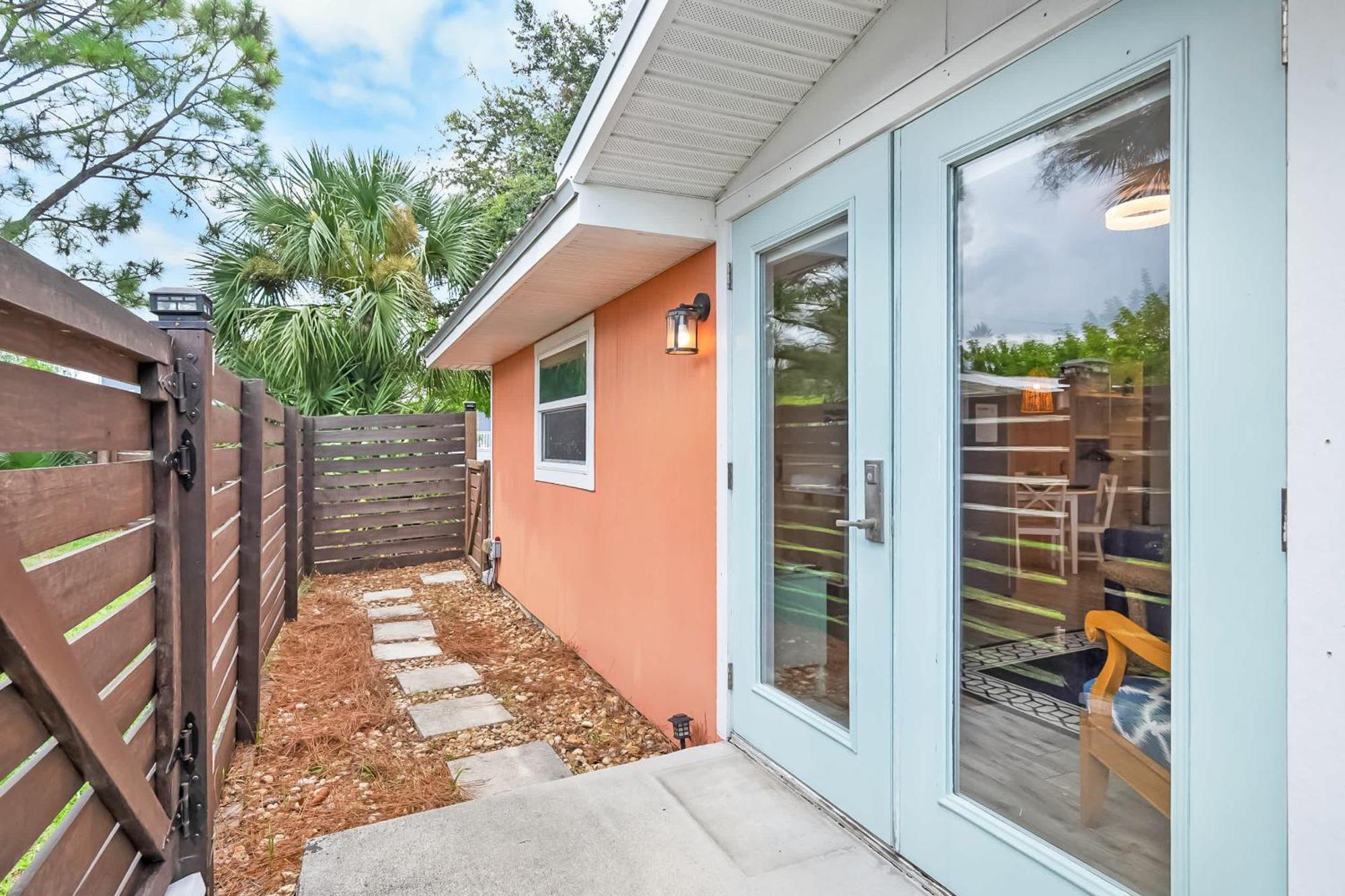 Coral Cottage, Stylish Studio Suite On Canal, Walkable To Beach, Private Parking St. Augustine Exteriör bild